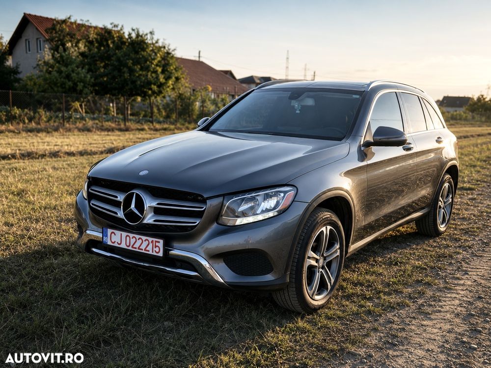 Mercedes-Benz GLC 300 4MATIC - 1