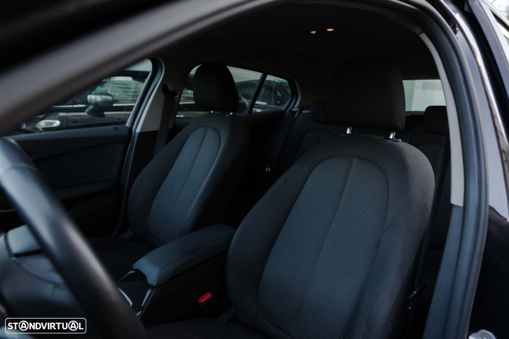 BMW 118 i Corporate Edition Auto - 10