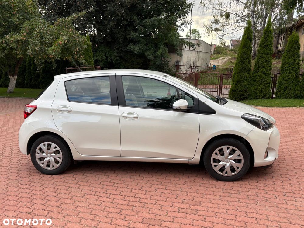 Toyota Yaris - 4