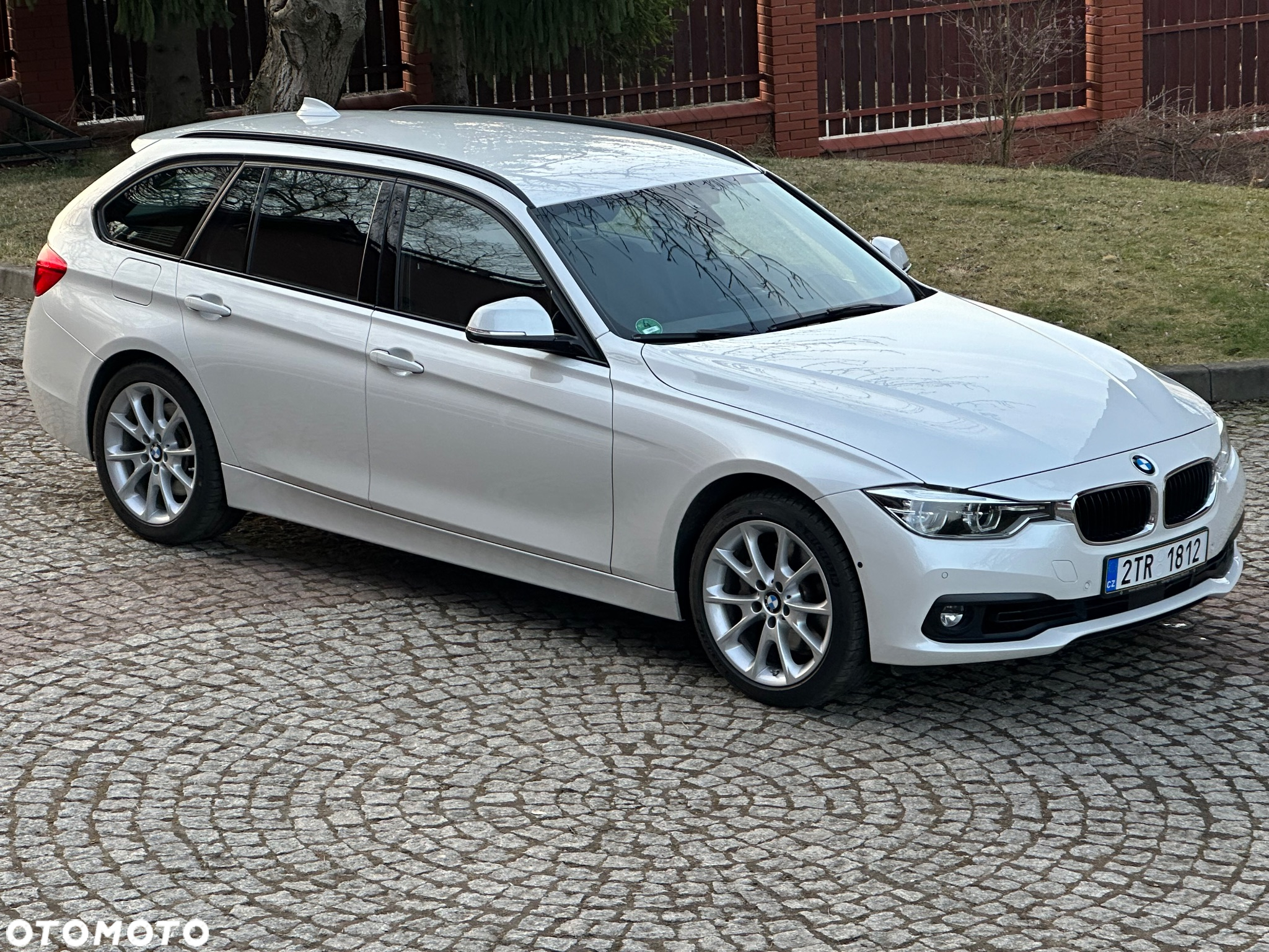 BMW Seria 3 335d Touring xDrive Luxury Line - 6