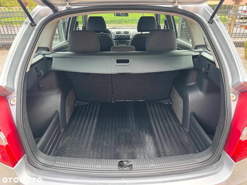 Skoda Fabia 1.4 16V Ambiente - 35