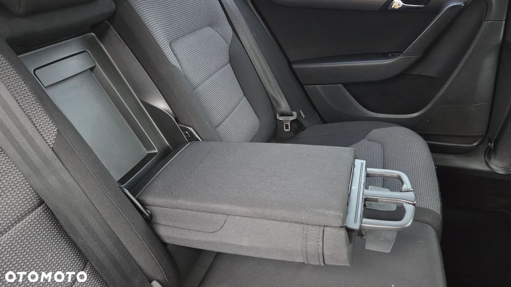 Volkswagen Passat 1.8 TSI Comfortline - 24