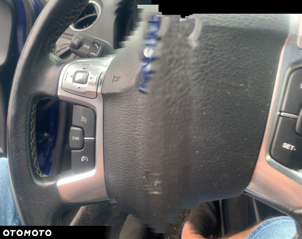 Ford Galaxy - 16