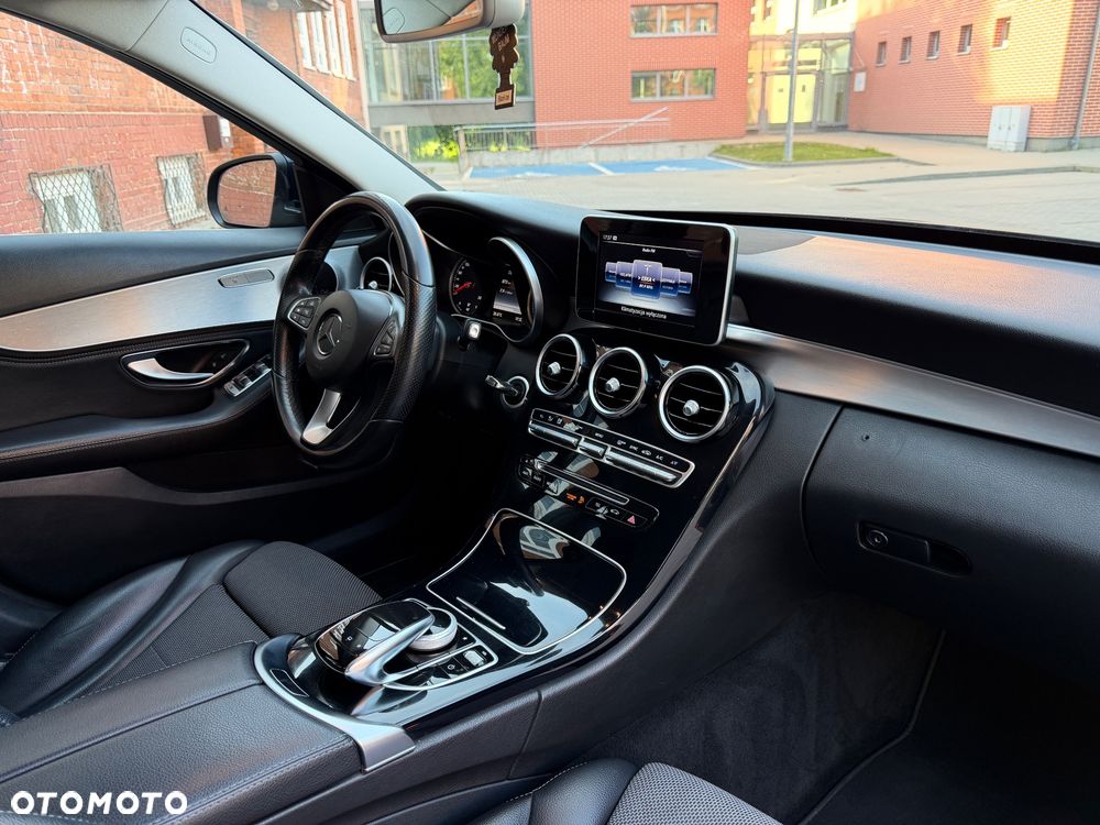 Mercedes-Benz Klasa C 200 (BlueTEC) d 7G-TRONIC Avantgarde - 37