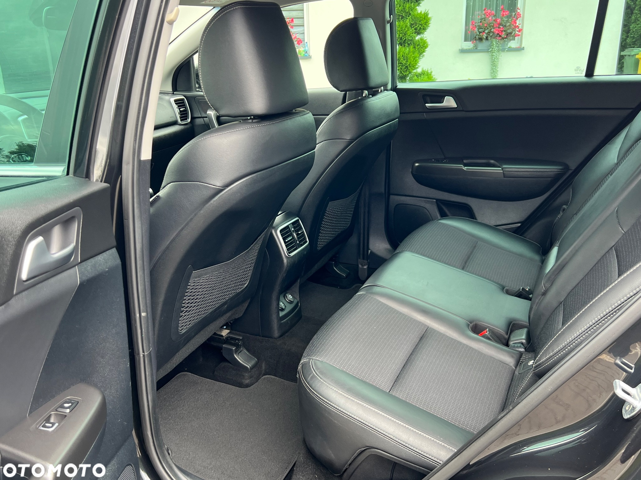 Kia Sportage 1.6 T-GDI L Business Line Plus 2WD - 26