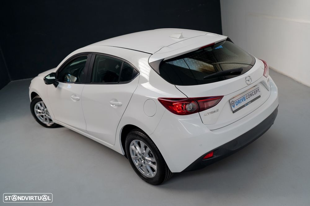 Mazda 3 Hatchback 1.5 Sky-D Excellence Navi - 23