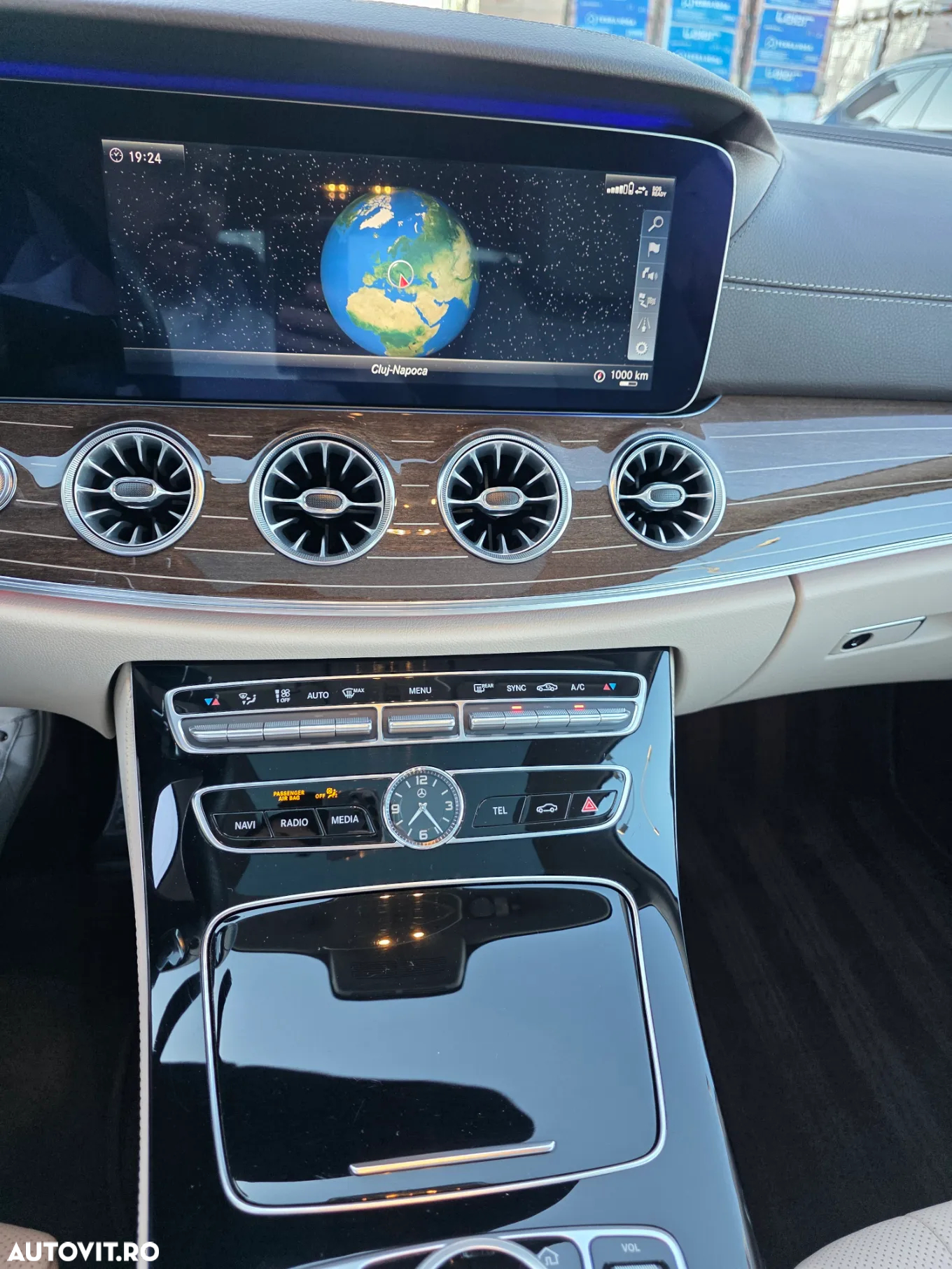 Mercedes-Benz E - 8