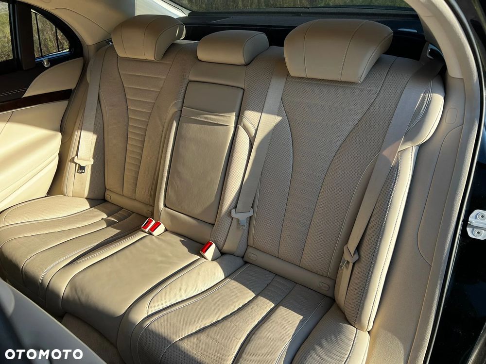 Mercedes-Benz Klasa S 500 4-Matic L 7G-TRONIC - 14