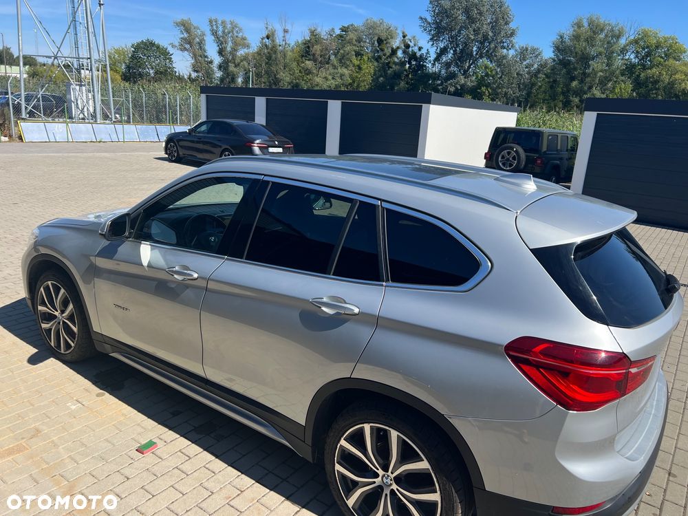 BMW X1 - 10