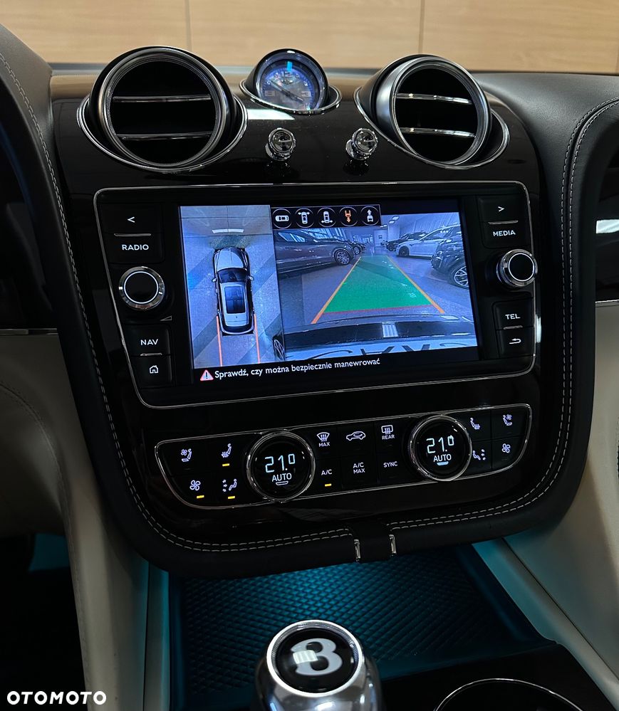 Bentley Bentayga V8 - 18