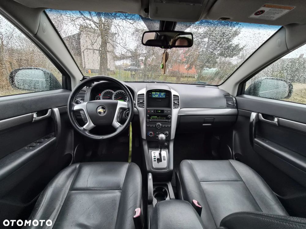 Chevrolet Captiva 3.2 Edition - 7