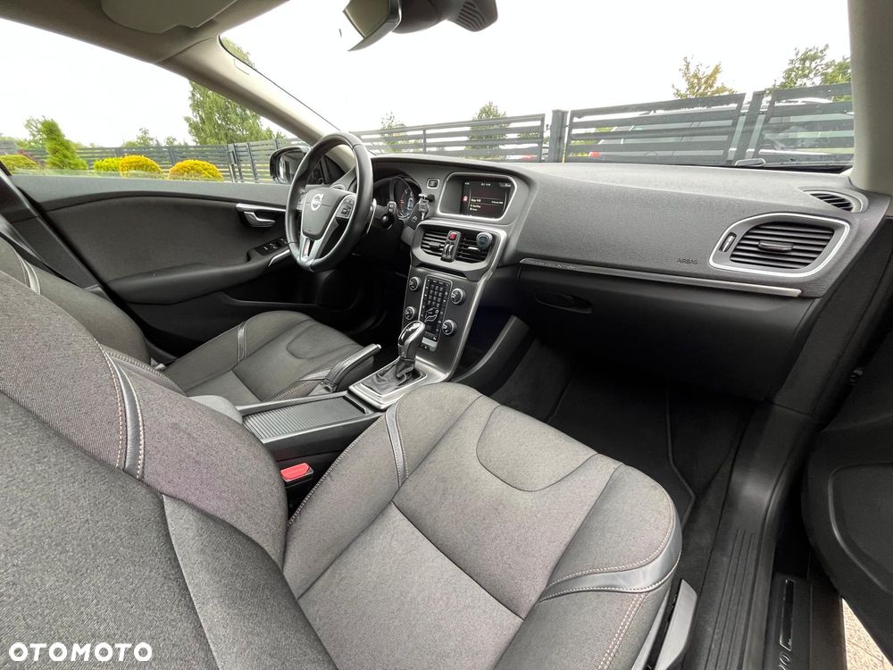 Volvo V40 Cross Country D3 Geartronic Momentum - 25
