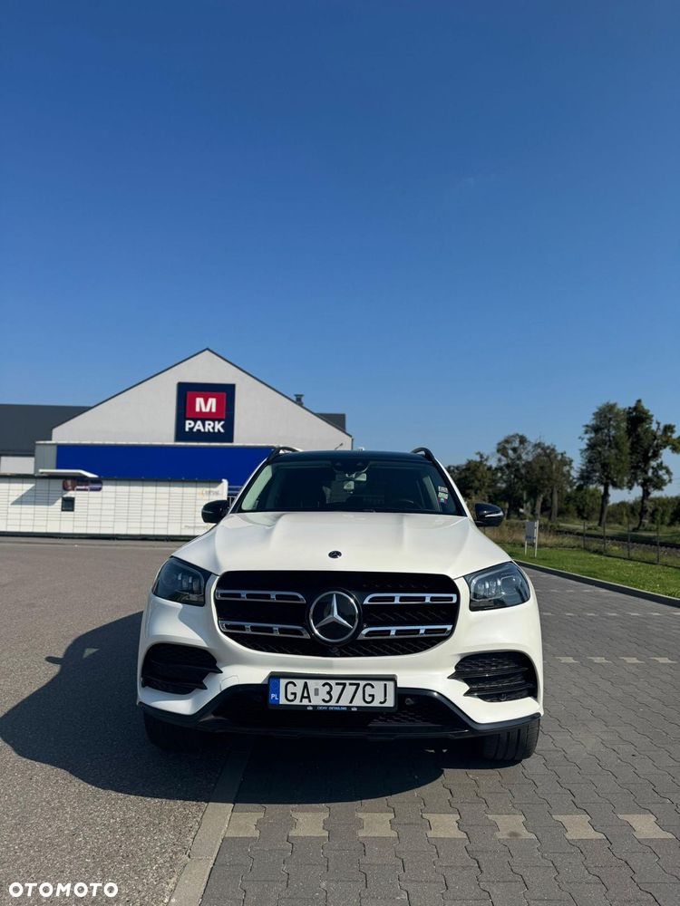 Mercedes-Benz GLS - 23