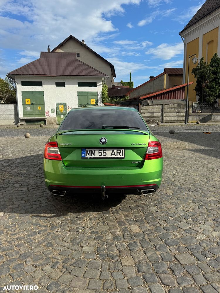 Skoda Octavia 2.0 TSI RS - 7