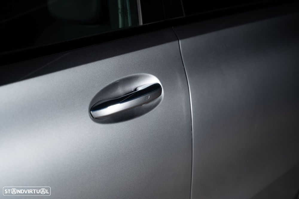 Mercedes-Benz C 300 de AMG Line - 12