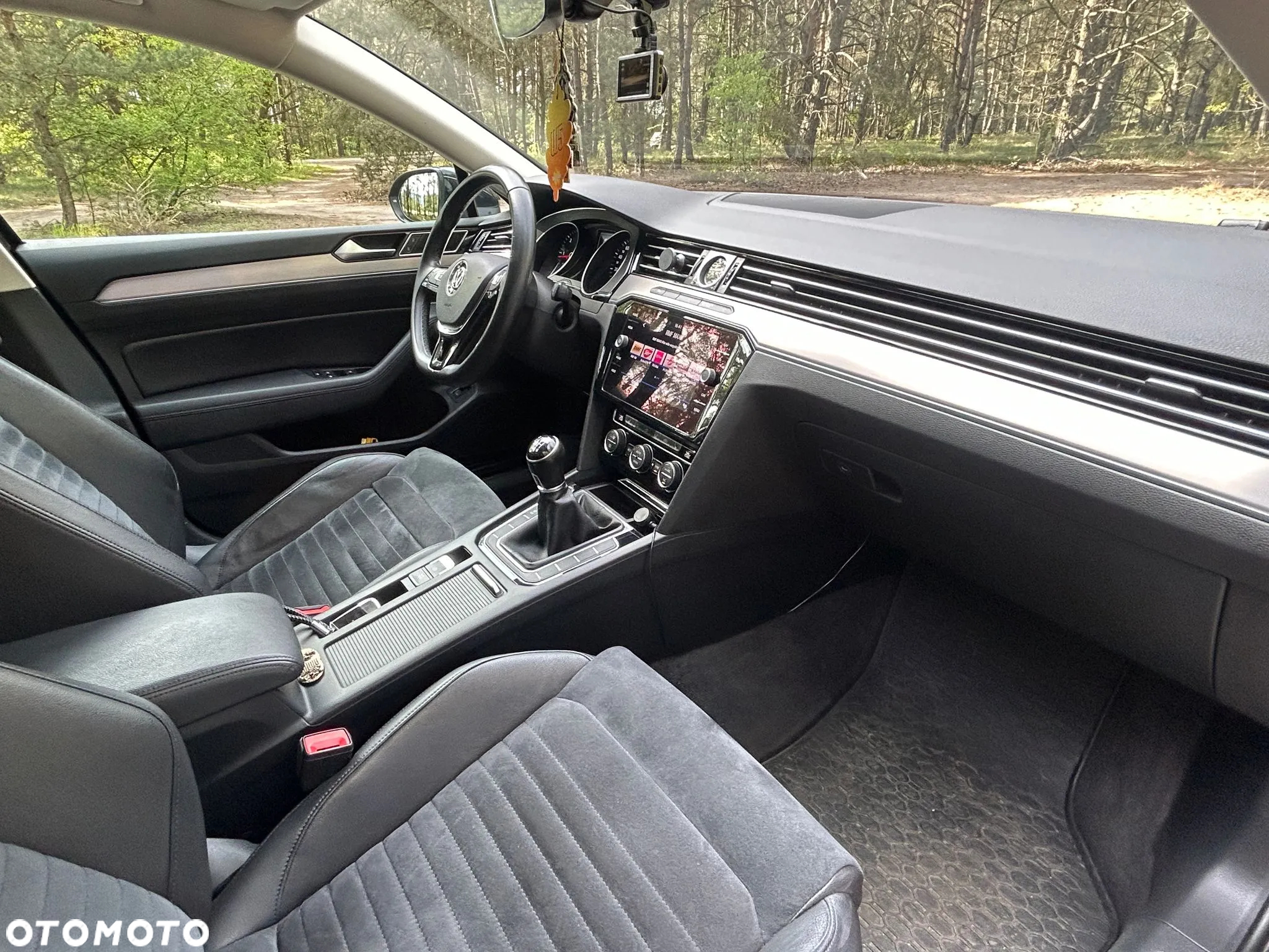 Volkswagen Passat 2.0 TDI BMT Highline - 21
