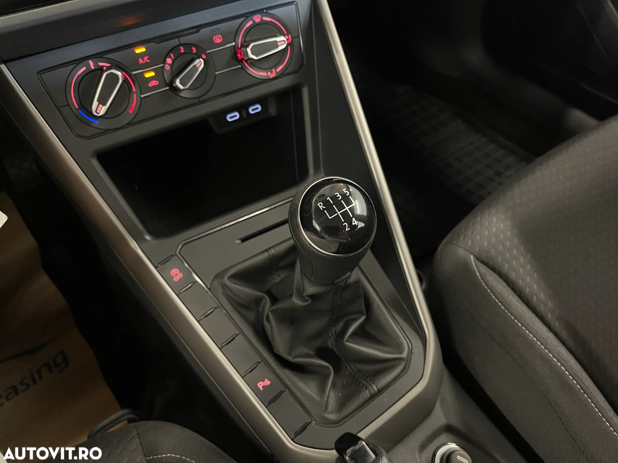 Volkswagen Polo 1.6 TDI Comfortline - 21