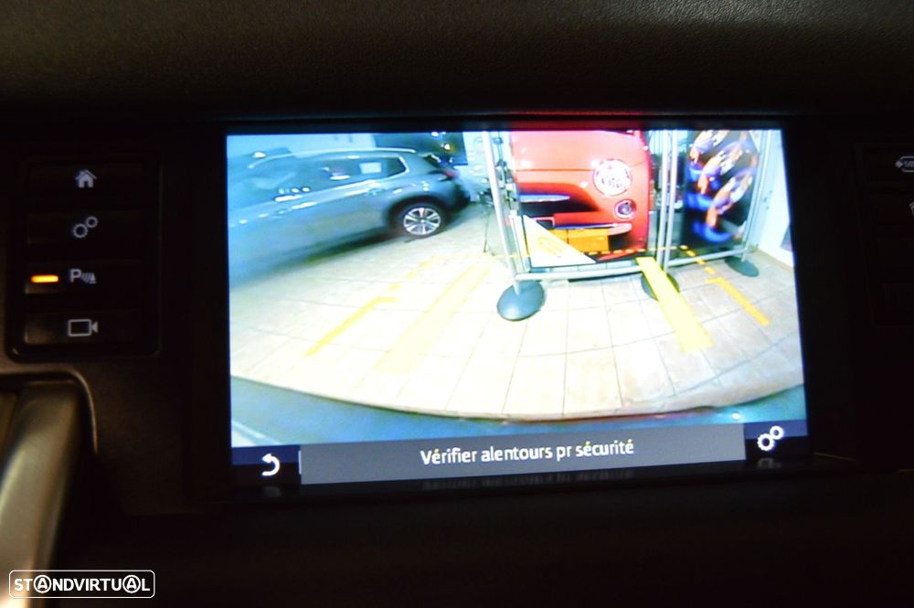 Land Rover Discovery Sport 2.0 TD4 HSE Luxury - 46