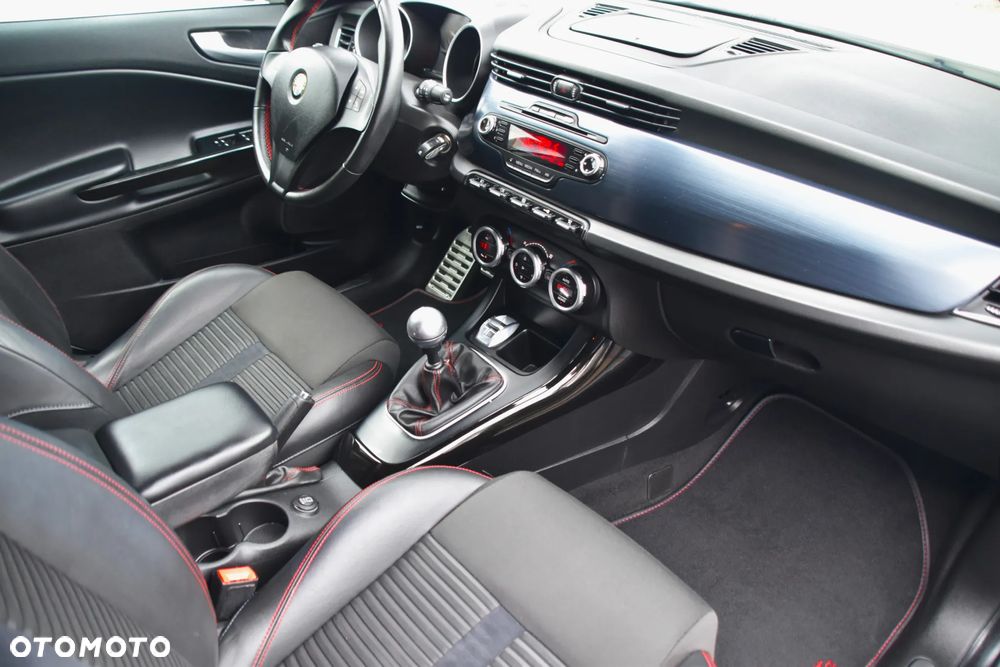 Alfa Romeo Giulietta 1.4 TB 16V Multiair Collezione - 16
