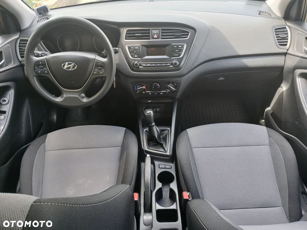 Hyundai i20 1.2 Classic Plus - 11