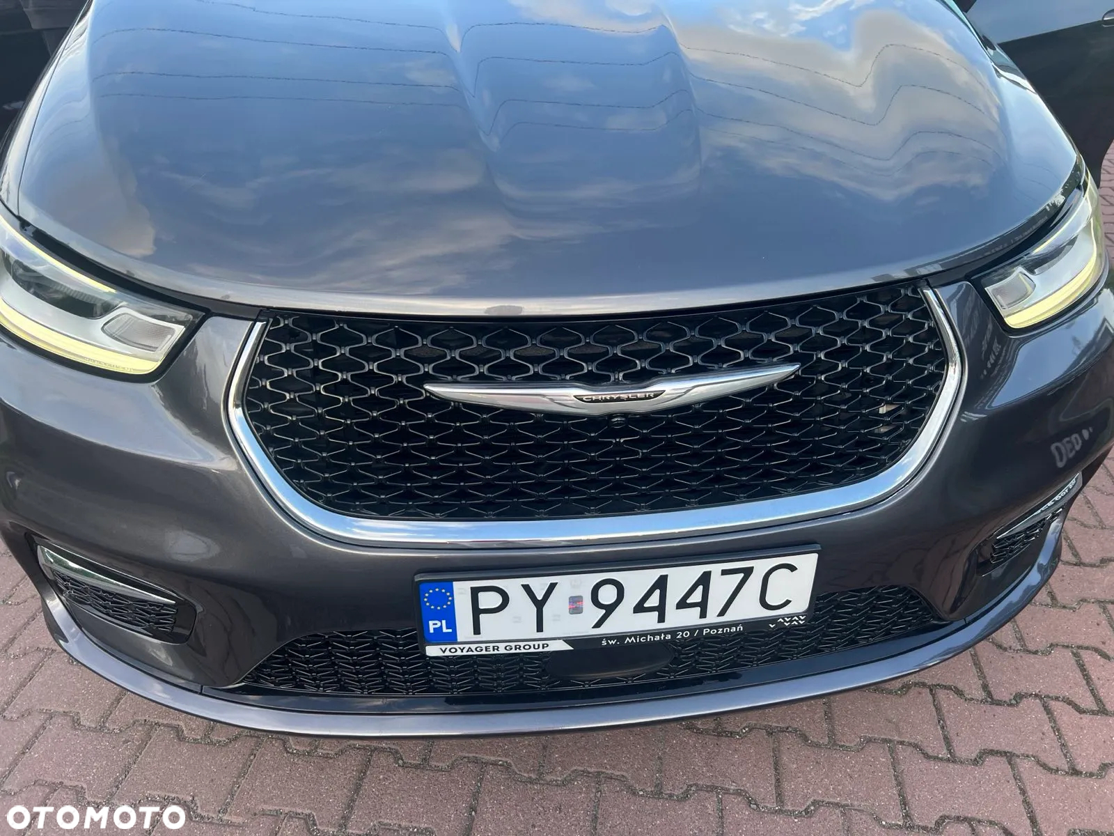 Chrysler Pacifica - 5