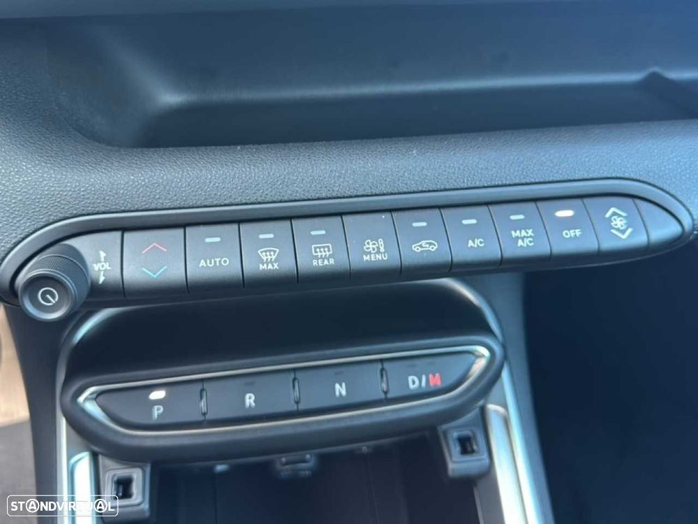 Jeep Avenger 1.2 e-Hybrid Altitude DCT - 16