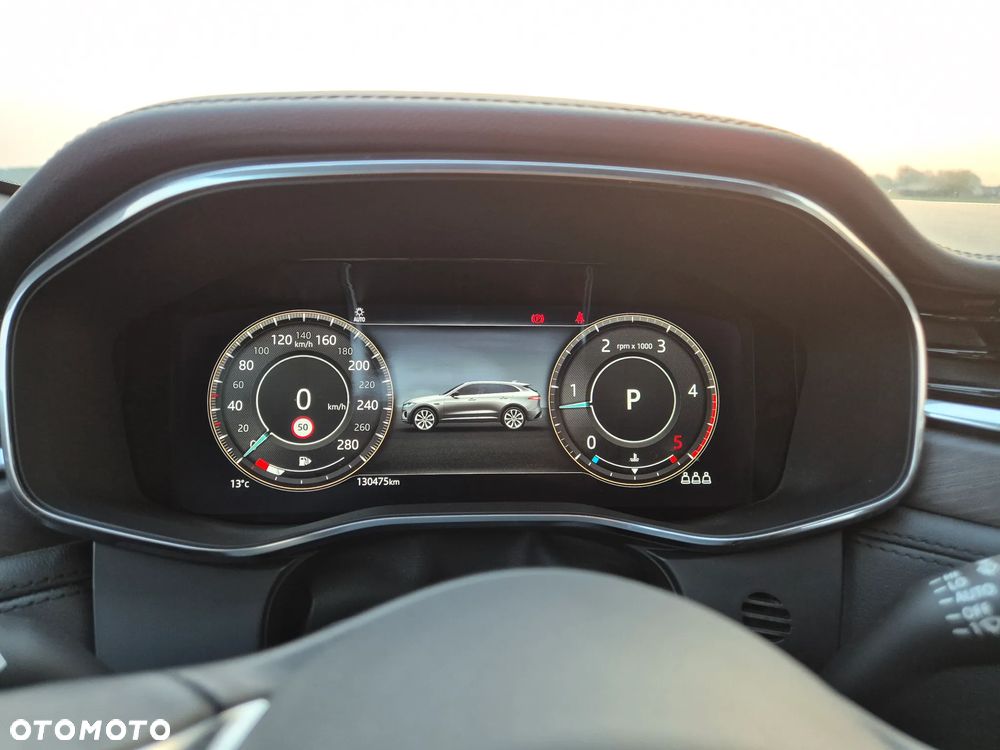 Jaguar F-Pace 2.0 D200 mHEV AWD SE - 9