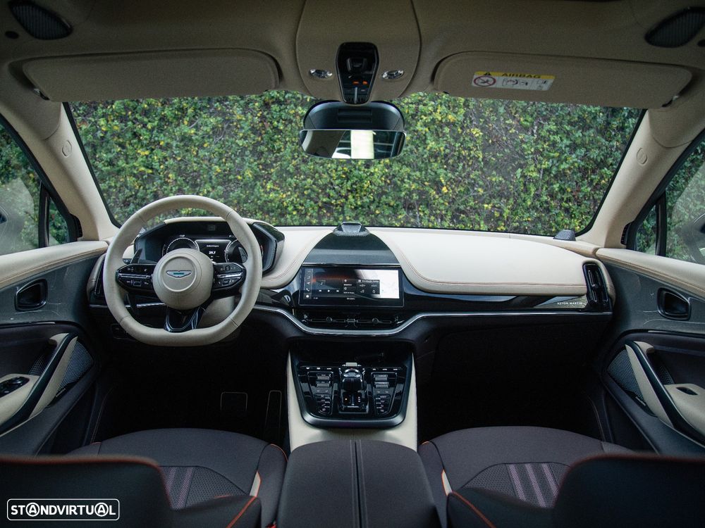 Aston Martin DBX 707 - 31