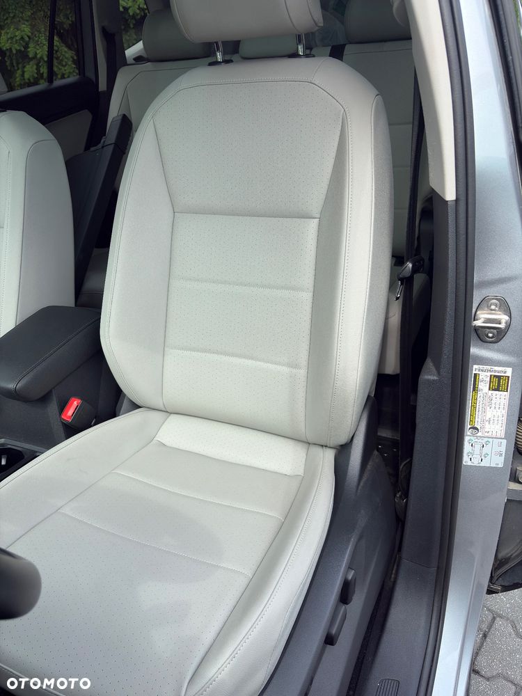 Volkswagen Tiguan - 11