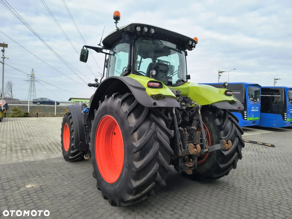 Claas Axion 800 - 13