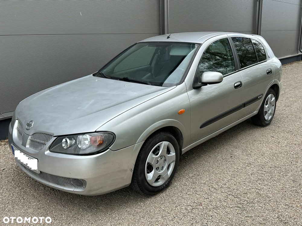 Nissan Almera - 8