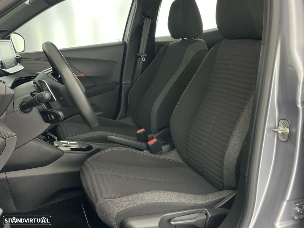 Peugeot 2008 1.5 BlueHDi Active EAT8 - 19