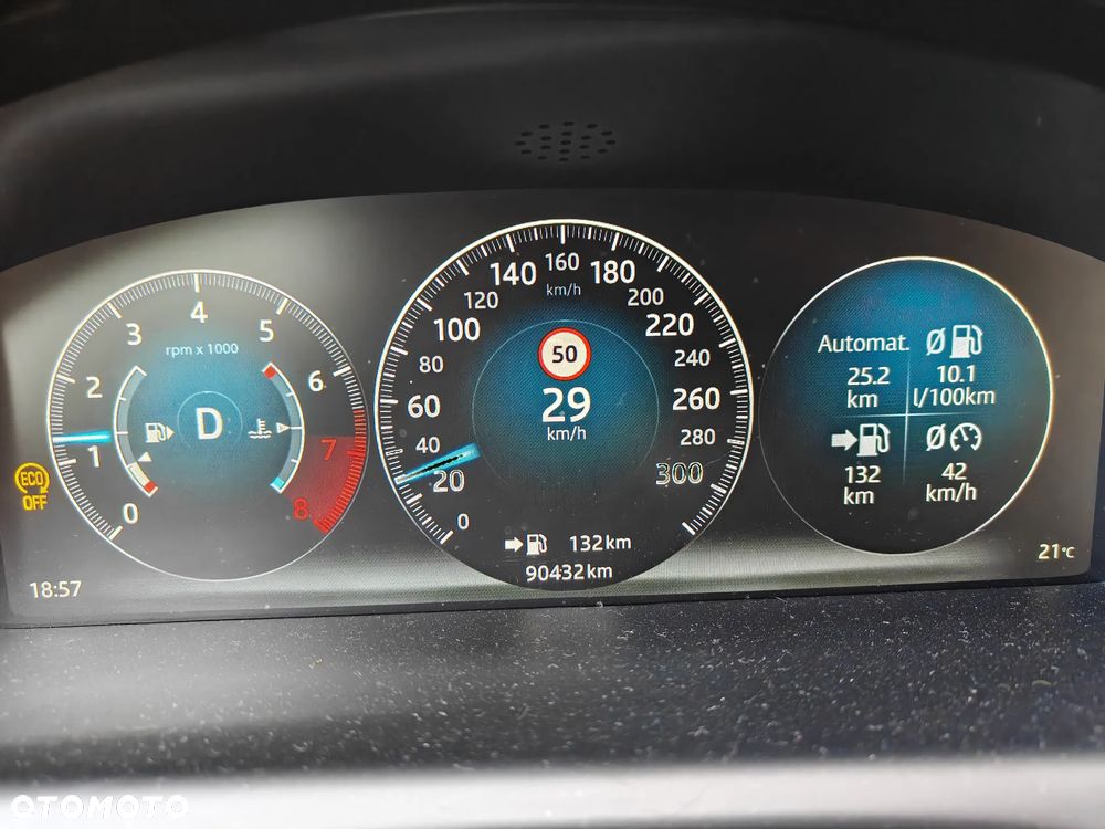 Jaguar XJ 3.0 T AWD LWB Portfolio - 14