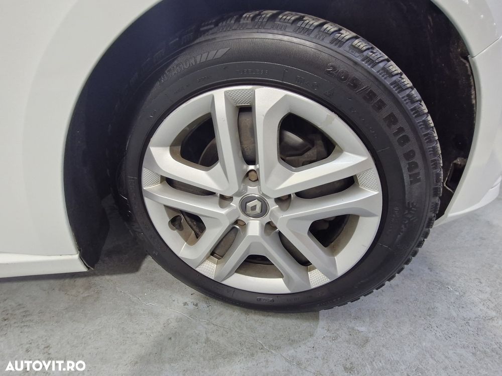 Renault Megane TCe Business - 15