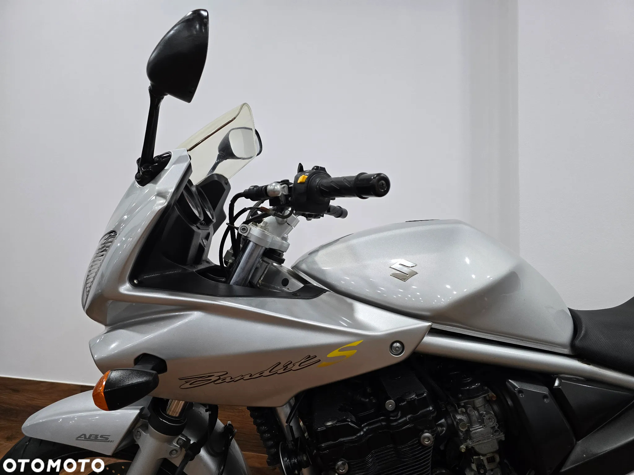 Suzuki Bandit - 27