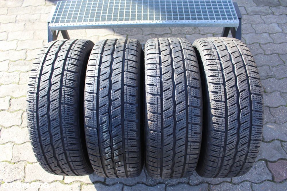 4x 215/65r16c hankook winter i*cept lv 109/107t 21r 8mm - 1
