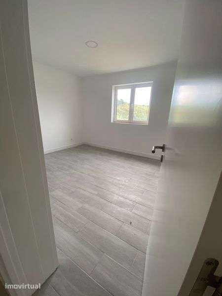 Andar de moradia T1 - Grande imagem: 3/7