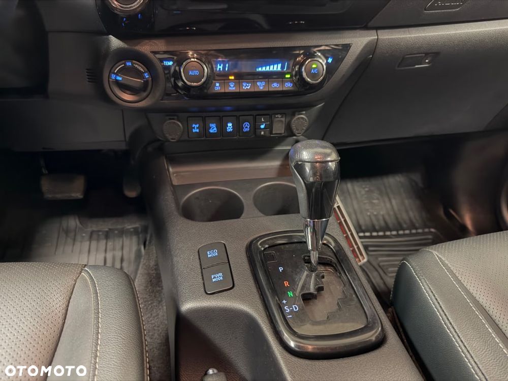 Toyota Hilux 2.4 D-4D Double Cab Selection 50 4x4 - 36