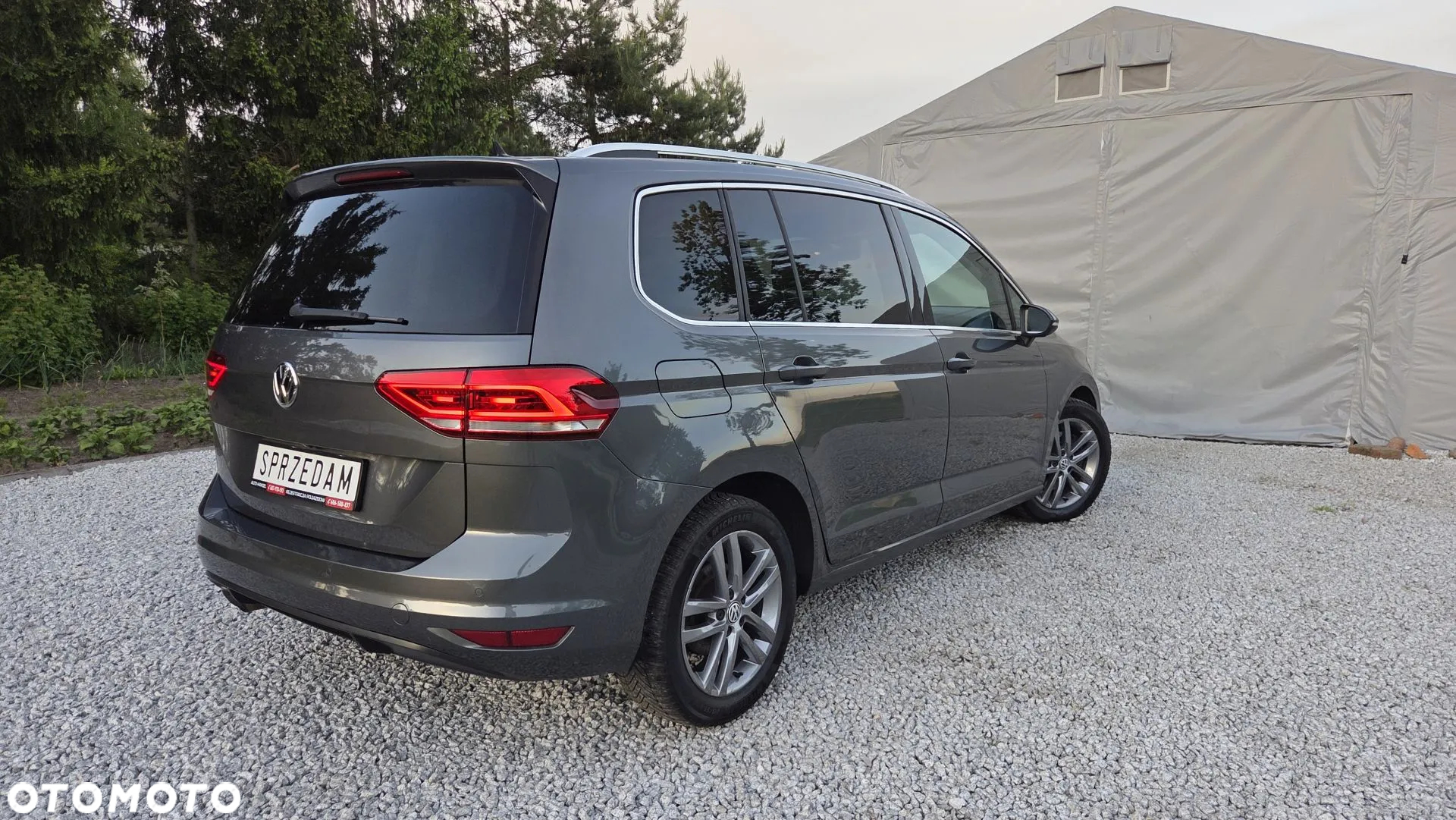 Volkswagen Touran 2.0 TDI SCR Highline - 5