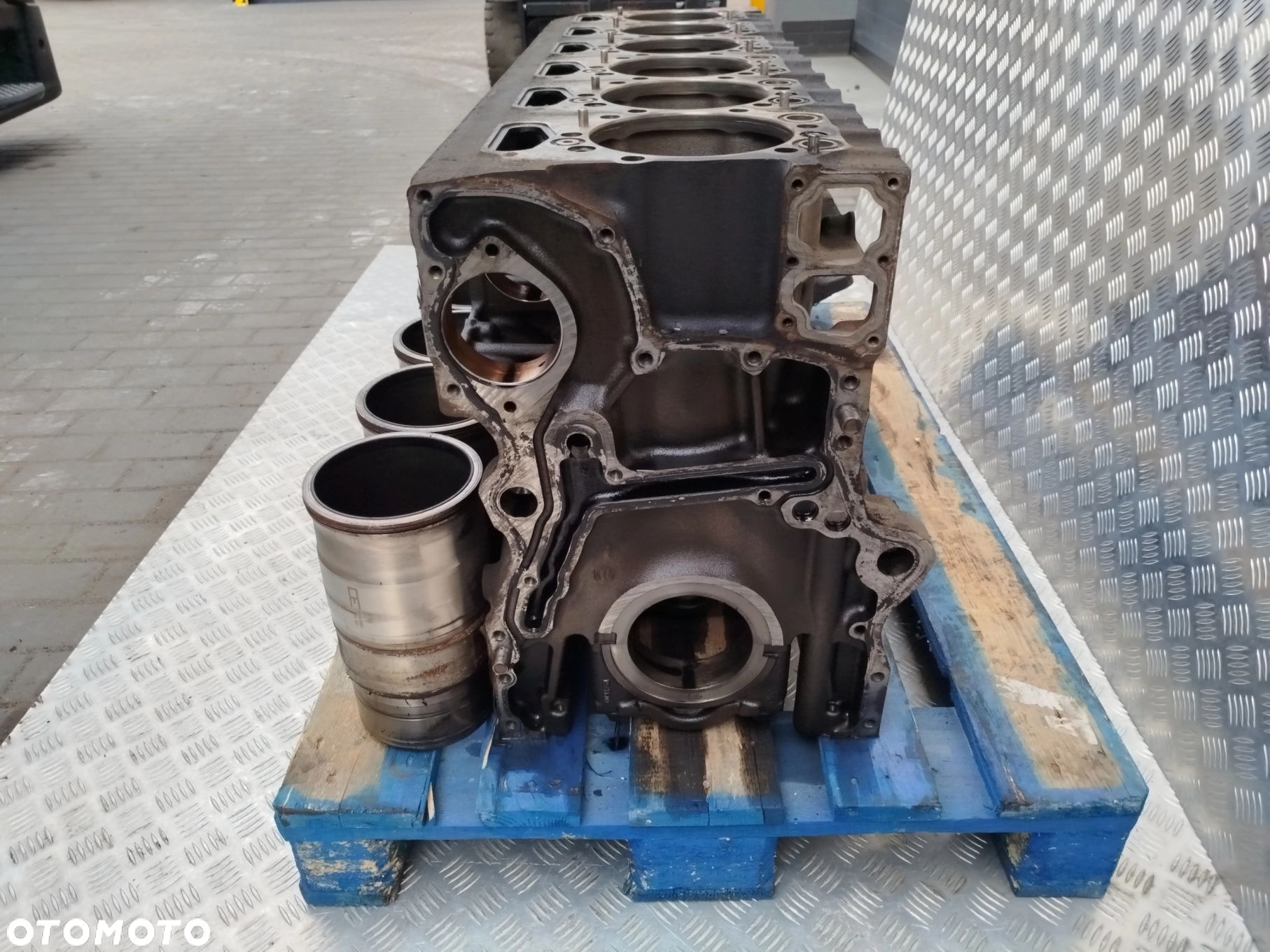 BLOK SILNIKA SCANIA EURO 5 XPI DC 1305 - 7