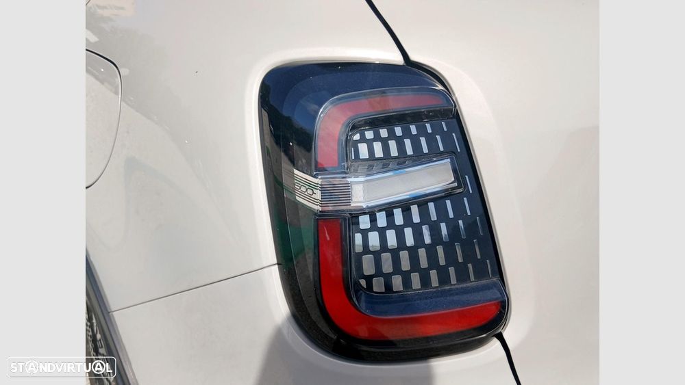 Fiat 600e 54 kWh La Prima - 10