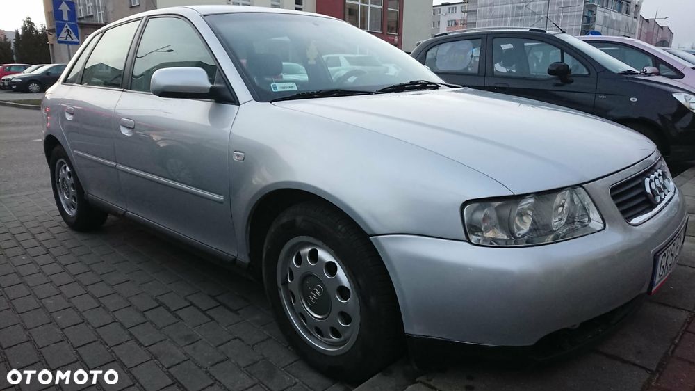 Audi A3 Sportback 1.6 Attraction - 6