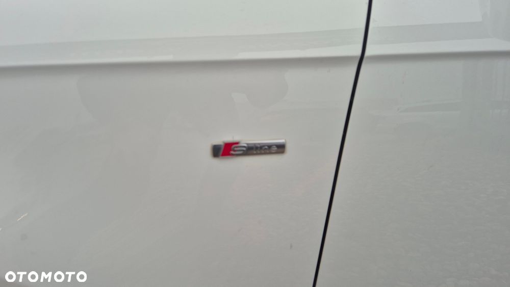 Audi A4 Avant 2.0 TFSI Attraction - 24