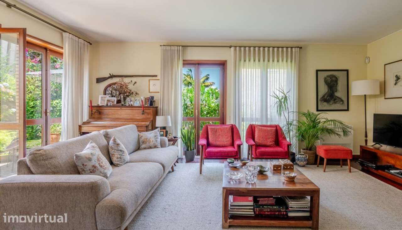 Moradia V4+1 com jardim em Leça da Palmeira, Matosinhos - Grande imagem: 2/24