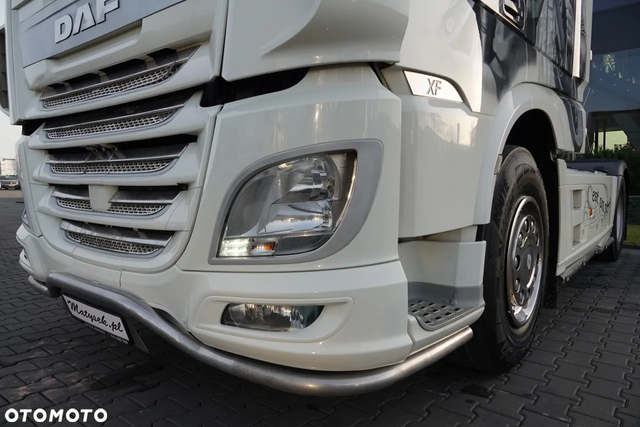 DAF XF 510 / RETARDER / BOGATA WERSJA / DUŻE NAVI / ORUROWANIE / PO ZŁOTYM KONTRAKCIE / INDYVIDUAL / OPONY 100 % - 10