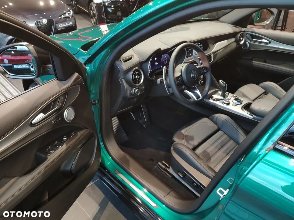 Alfa Romeo Stelvio 2.2 JTDM Intensa Q4 - 10