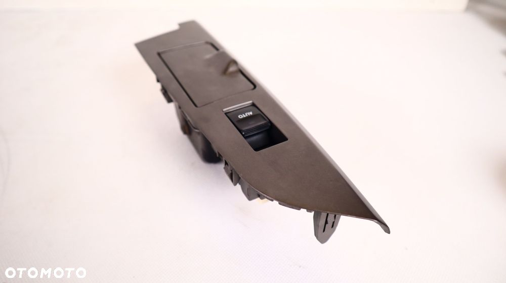 TOYOTA LAND CRUISER 200 PANEL SZYB POPIELNICZKA PRAWA TYŁ - 5