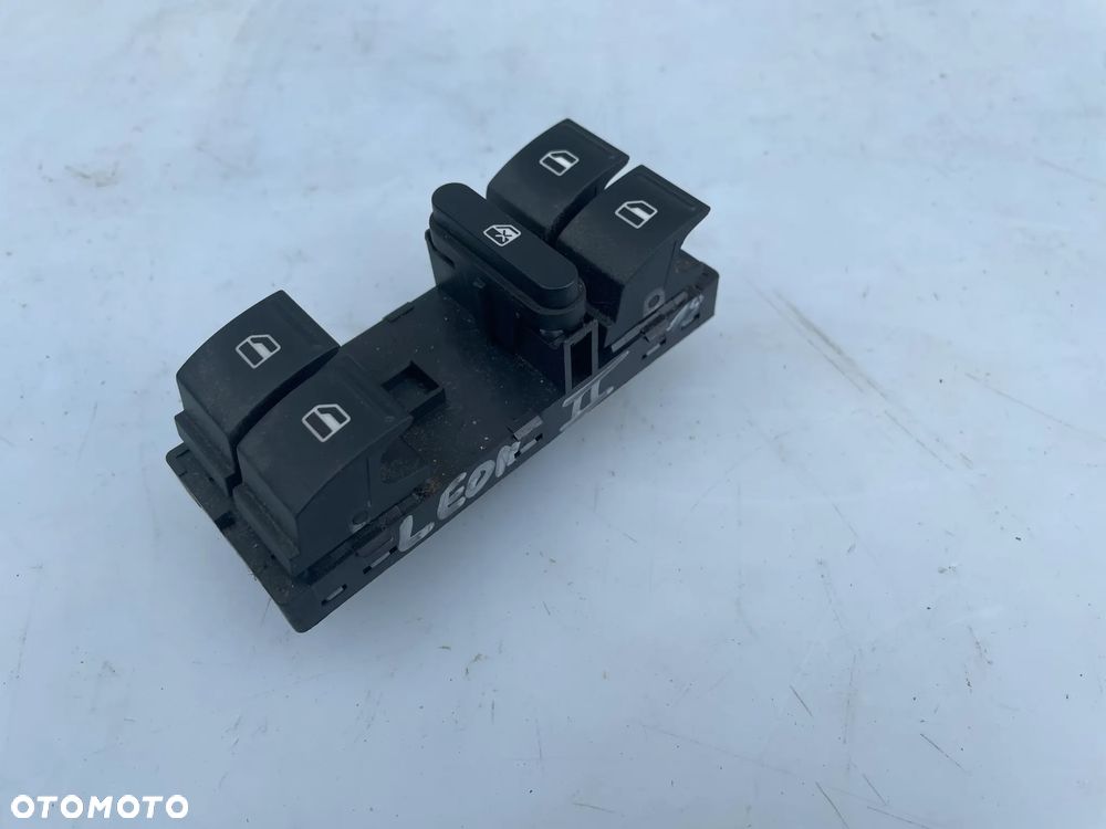 PRZEŁĄCZNIK PANEL SZYB VW PASSAT B6 GOLF V SEAT LEON II 1K4959857B - 2