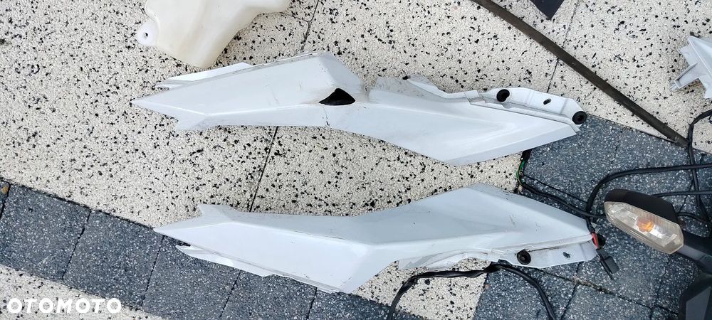 KAWASAKI NINJA 300 LAMPA REFLEKTOR CZASZA OWIEWKA WYPEŁNIENIE OGON LUSTERKO - 3