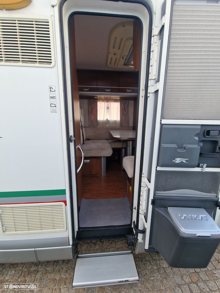 Laika Kreos 3010 cama transversal garagem grande - 20